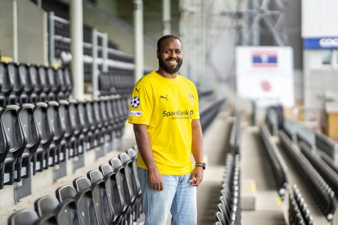 Hovedbilde Champions League hjemmedrakt